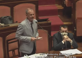Senatori italian lë nam me deklaratën e tij: Burrat me 4-5 dashnore janë më të favorizuar, të dashurat përkthehen në vota