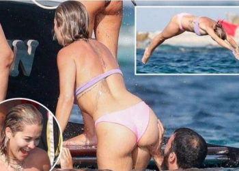 FOTO/ Rita Ora pushime “hot” me të dashurin, shfaqet pa reçipeta në plazh