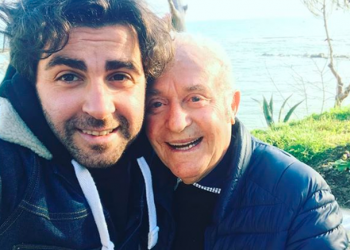 Humbja e kritikut shqiptar, i biri i kushton një mesazh të dlirë