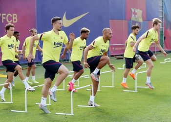 Barcelona tronditet para Champions League/ Një lojtar rezulton me COVID pas testeve të kryera