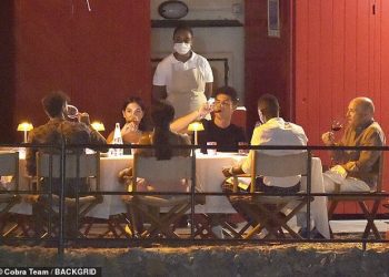 FOTO/ Ronaldo dhe Georgina relaksohen në Portofino por e “teprojnë” me alkoolin