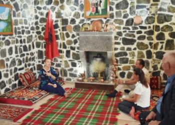 Denaj viziton Lurën: Agroturizmi ka sjellë zhvillim për shumë zona të largëta, do të rrisim mbështetjen në këtë drejtim