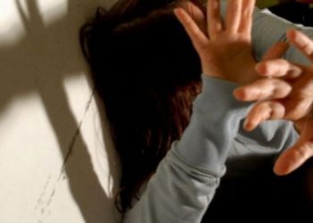 Berat/Tentativë vetëvrasje nga nëna e dhunuar e dy fëmijëve, me urgjencë drejt Tiranës