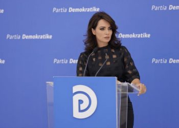 PD akuza edhe pas vendimit për rihapjen e shkollave: Nuk ka plan për sigurinë e shëndetit të fëmijëve
