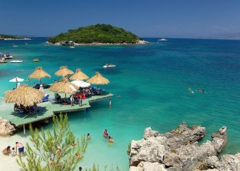 Ksamil, pushuesja nga Berati bie nga shkëmbi dhe vdes