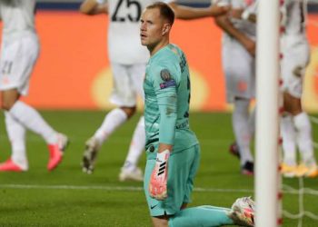 “Thumbon” Neuer kolegun e tij: U trishtova për Ter Stegen për 8 golat