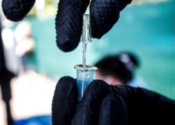 Renzi: Vaksinimi kundër COVID-19 duhet të jetë i detyrueshëm në Itali