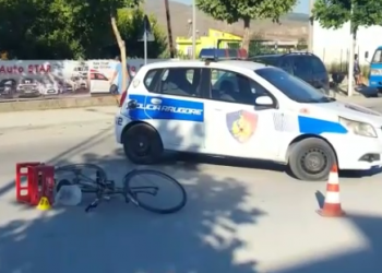 Aksi Korçë-Pogradec/ Shoferi përplas këmbësoren dhe largohet