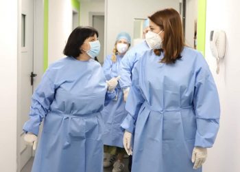 Silva Bino në spital me koronavirus, Manastirliu flet për gjendjen e saj