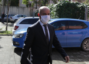 Akuzohet se dekonspiroi operacionet e OFL-së dhe korrupsion, Artan Shkëmbi del para GJKKO ditën e sotme