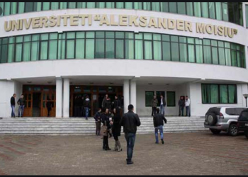 Goditja e SPAK në Durrës, mes të arrestuarve edhe bashkëshorti i gjyqtares, dekan i “Juridikut”