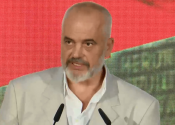Rama nga Sheshi i Flamurit: Lufta e Vlorës më e veçanta në histori, tregoi se shteti shqiptar ekzistonte