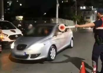 Policia kontrolle në të gjithë vendin, arrestohen 24 persona dhe shoqërohen 49 të tjerë