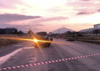 Makina përplaset me karrocën me kalë/ Humb jetën një person në Korçë