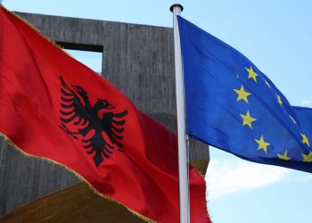 Raporti për korrupsionin/ Shqipëria shënon progres, vendi është gati për hapjen e negociatave me BE