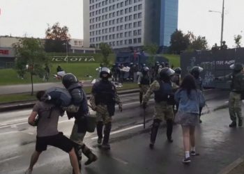 Bjellorusia/Mbi 600 të arrestuar, kapet zyrtarja e opozitës