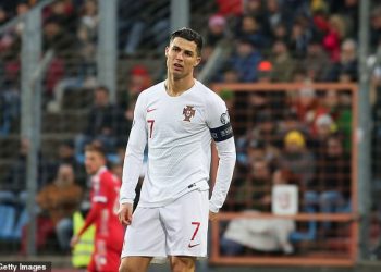 Ronaldo humbet dy ndeshjet e Ligës së Kombeve, shkak pickimi i bletës