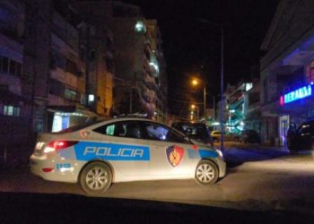 Vdekja e infermieres, në kërkim shoferi i ‘BMW X5’ me targa angleze