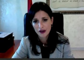 Gjonaj: Gjykata Kushtetuese duhet të ngrihet brenda vitit, hetuesit e BKH do ndjekin dosjet e krimit të organizuar