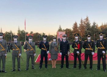 Emrat/ 9 kadetë shqiptarë diplomohen në Turqi, Xhaçka: Do të shërbejnë në Forcat e Armatosura