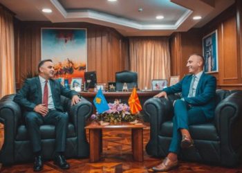 Kosova dhe Maqedonia e Veriut disktuojnë heqjen e testeve në kufi dhe lehtësimin e lëvizjes së qytetarëve