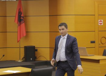 Probleme me pastërtinë e figurës dhe pasurinë, KPA vulos shkarkimin e prokurorit Fatmir Lushi