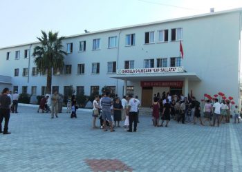 Vlorë/ Dy mësuese konfirmohen me COVID-19, dezinfektohet shkolla dhe pret nxënësit për vitin e ri shkollor