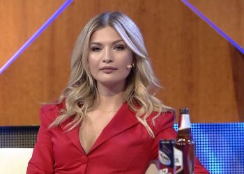 Xhesika Berberi e dashuruar? Motra e vë në siklet: Mami e ka ëndërr ta martojë