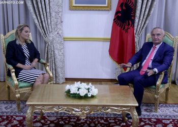 Çfarë fshihet në “luftën” për datën e zgjedhjeve?!
