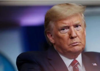 Një i infektuar me koronavirus në Shtëpinë e Bardhë/ Rrezik për presidentin Trump