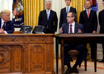 Komedia vazhdon në Prishtinë…