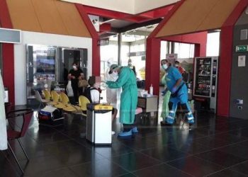 Pasagjerëve nga Tirana u bëhet tamponi në aeroportin e Perugias/ Izolim deri sa të dalin përgjigjet
