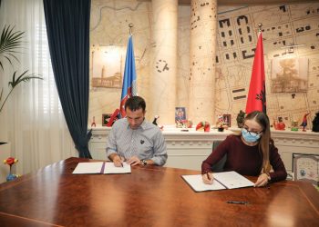 “Tirana, Kryeqyteti i Rinisë 2022”, firmoset marrëveshja me Kongresin Rinor Kombëtar