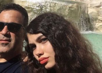 “Me lekët e babit shkove në Barcelonë”? Vajza e Niko Peleshit replikon me komentuesit (FOTO)