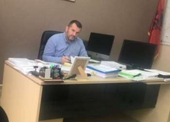 Prej javësh në intubim, COVID i merr jetën drejtorit të Bashkisë së Tiranës