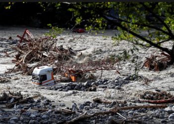 Batërdi moti mes Italisë dhe Francës/ Shirat dhe përmbytjet shkaktojnë 2 të vdekur dhe 25 të zhdukur