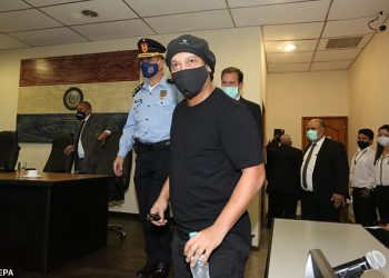 Ka dribluar çdo kundërshtar por jo COVID/ Ronaldinho infektohet në Belo Horizonte