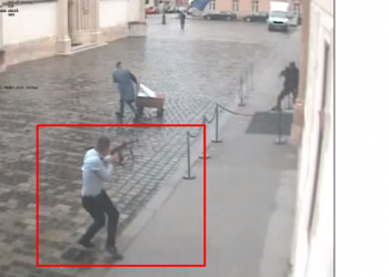 Video/ Dalin pamjet e ‘tmerrit’ në Kroaci, momenti kur sulmohet me breshëri plumbash godina e Qeverisë