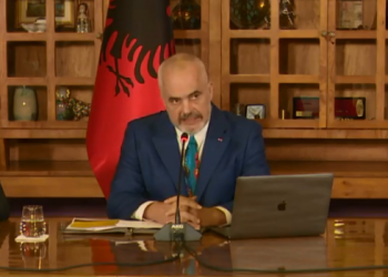 Basha premton taksë të sheshtë, Rama: Duan që oligarkët të paguajnë sërish më pak se infermierët apo arsimtarët