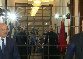 “Po destabilizojnë rajonin”/ Ministri grek kërcënon Turqinë nga Tirana, Rama: Efharisto poli dhe ejvallah