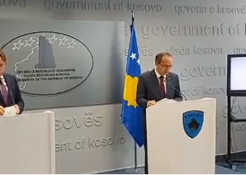 Varhelyi: Kosova ka plotësuar kushtet për liberalizimin e vizave, duhen bindur shtetet anëtare