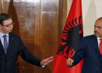 Vuçiç ‘detyrohet’ t’i përgjigjet Ramës pas përplasjes me Vulin: Jemi gati të bisedojmë, por s’na përulni me presion