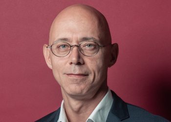 Oferta ALBtelecom trondit tregun! Platforma surprizë e një komunikimi të ri