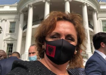 Infektohet me COVID ambasadorja shqiptare në SHBA: Testi doli pozitiv sapo u ktheva nga Shqipëria, kam takuar shumë njerëz dhe…