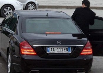 FAKSIMILE / Kush ia dhuroi makinën Lulzim Bashës dhe lidhjet me protestën e “Astirit”
