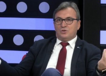 “Tani jemi në mes të rebeshit”, Brataj: Tështima arrin deri në 8 metër dhe ka 10.000 mikrobe
