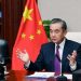 Ministri i Jashtëm kinez propozon platformë dialogu për rajonin e Gjirit