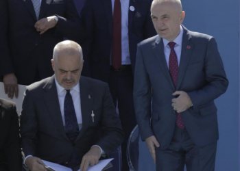 Rama, akuza të rënda Metës: Futja e Presidentit nëpër lokale ku vënë baste subjektet e OFL është krim mendor