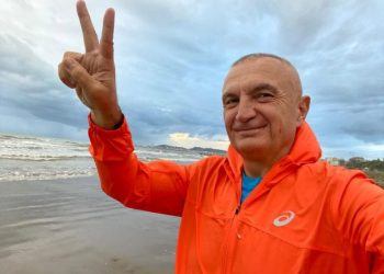 Me mushama shiu dhe dy gishtat lart, Ilir Meta: Durrësi më frymëzon për të ardhmen europiane