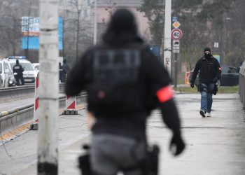 I akuzuar për 160 sulme seksuale ndaj grave dhe vajzave të mitura, Franca arreston 52-vjeçarin